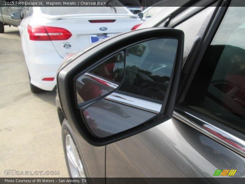 Magnetic Metallic / Charcoal Black 2015 Ford Escape SE