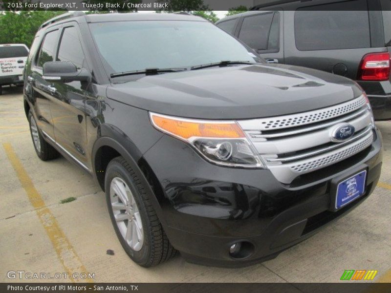 Tuxedo Black / Charcoal Black 2015 Ford Explorer XLT