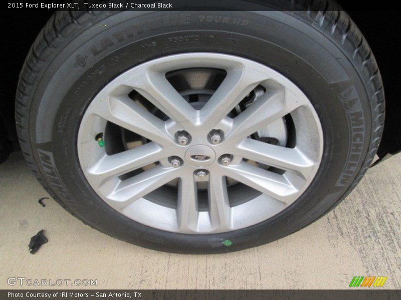 Tuxedo Black / Charcoal Black 2015 Ford Explorer XLT