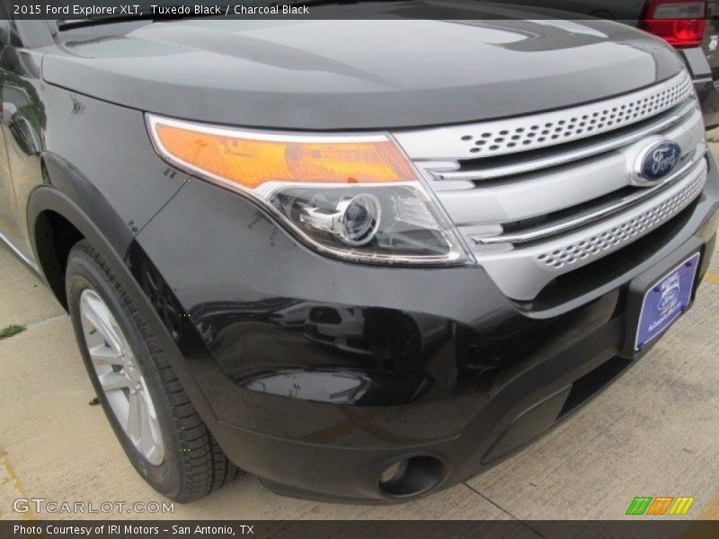 Tuxedo Black / Charcoal Black 2015 Ford Explorer XLT
