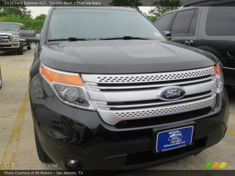 Tuxedo Black / Charcoal Black 2015 Ford Explorer XLT
