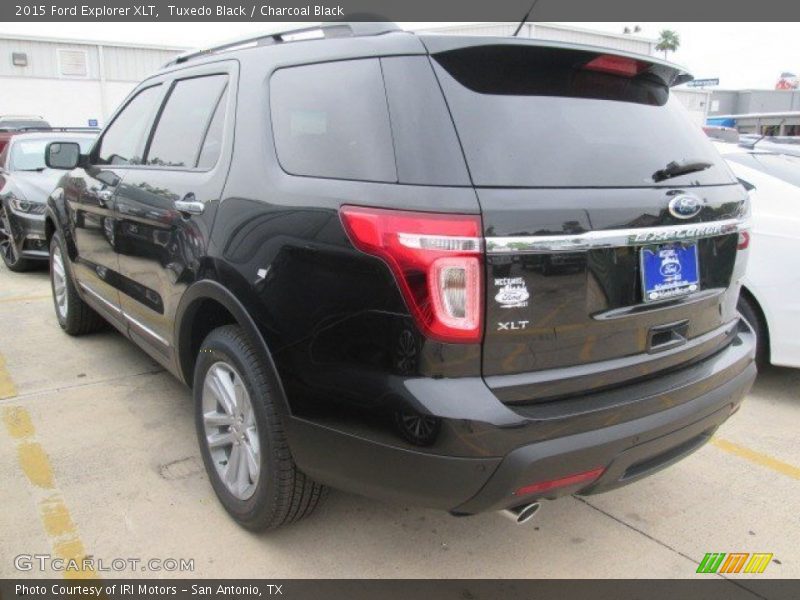 Tuxedo Black / Charcoal Black 2015 Ford Explorer XLT