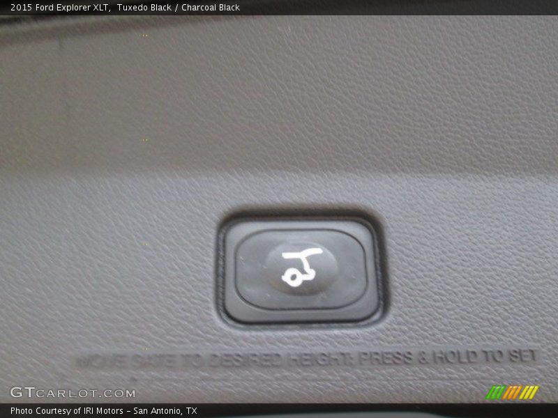 Tuxedo Black / Charcoal Black 2015 Ford Explorer XLT