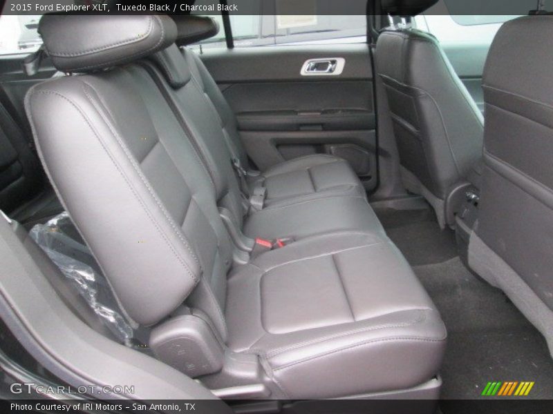 Tuxedo Black / Charcoal Black 2015 Ford Explorer XLT
