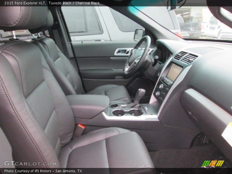 Tuxedo Black / Charcoal Black 2015 Ford Explorer XLT
