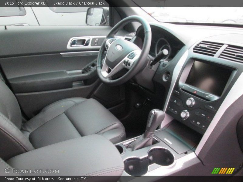 Tuxedo Black / Charcoal Black 2015 Ford Explorer XLT