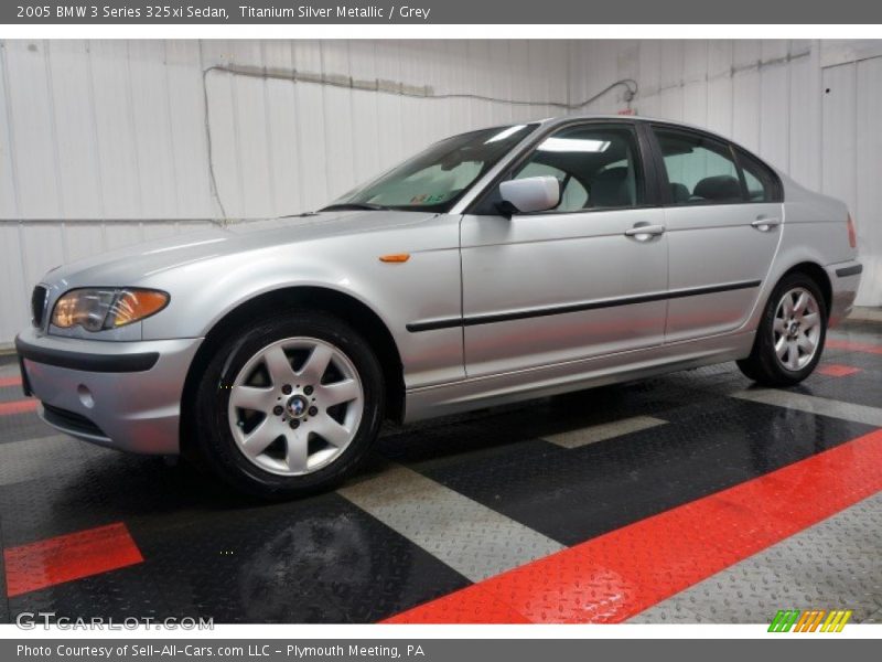 Titanium Silver Metallic / Grey 2005 BMW 3 Series 325xi Sedan