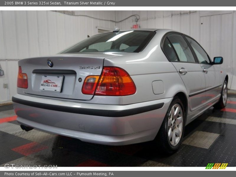 Titanium Silver Metallic / Grey 2005 BMW 3 Series 325xi Sedan