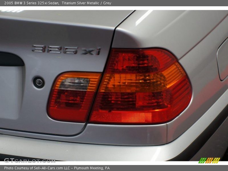 Titanium Silver Metallic / Grey 2005 BMW 3 Series 325xi Sedan