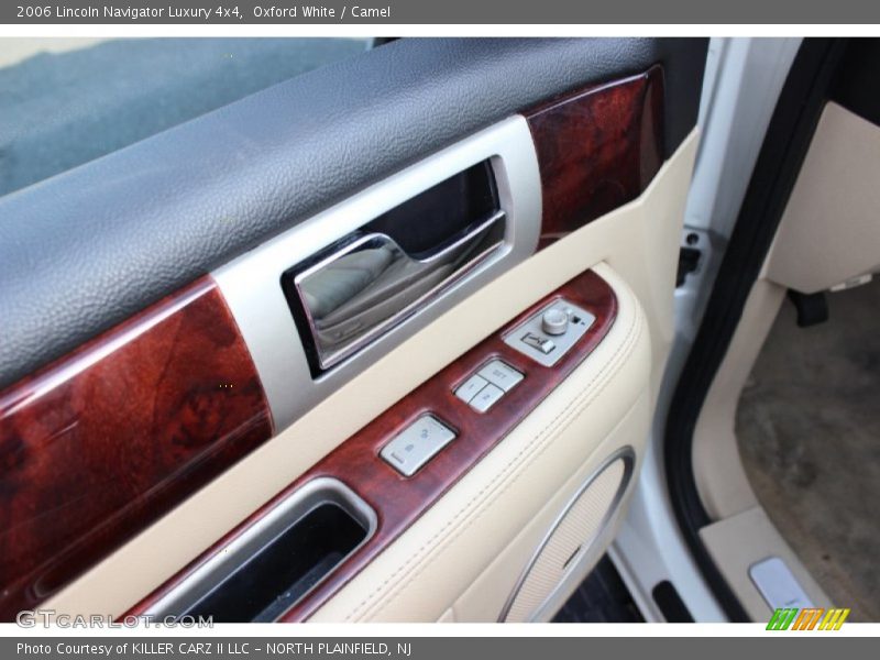 Oxford White / Camel 2006 Lincoln Navigator Luxury 4x4