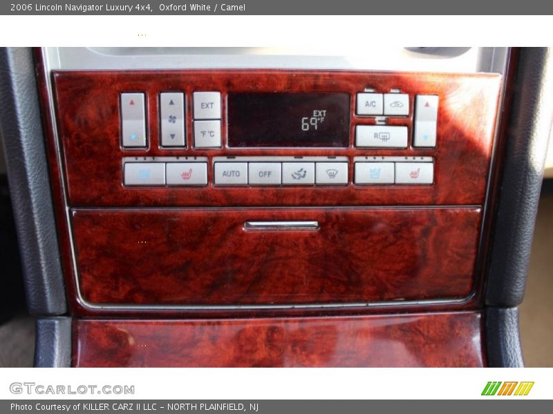 Oxford White / Camel 2006 Lincoln Navigator Luxury 4x4