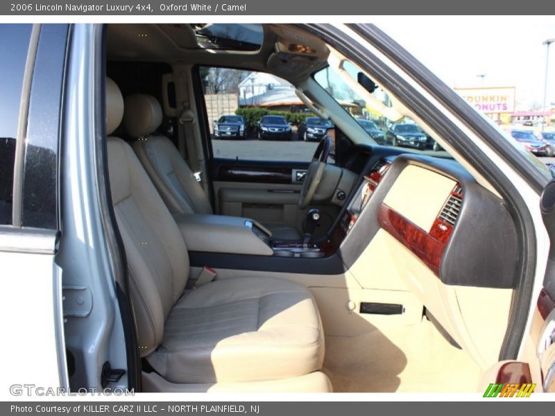 Oxford White / Camel 2006 Lincoln Navigator Luxury 4x4