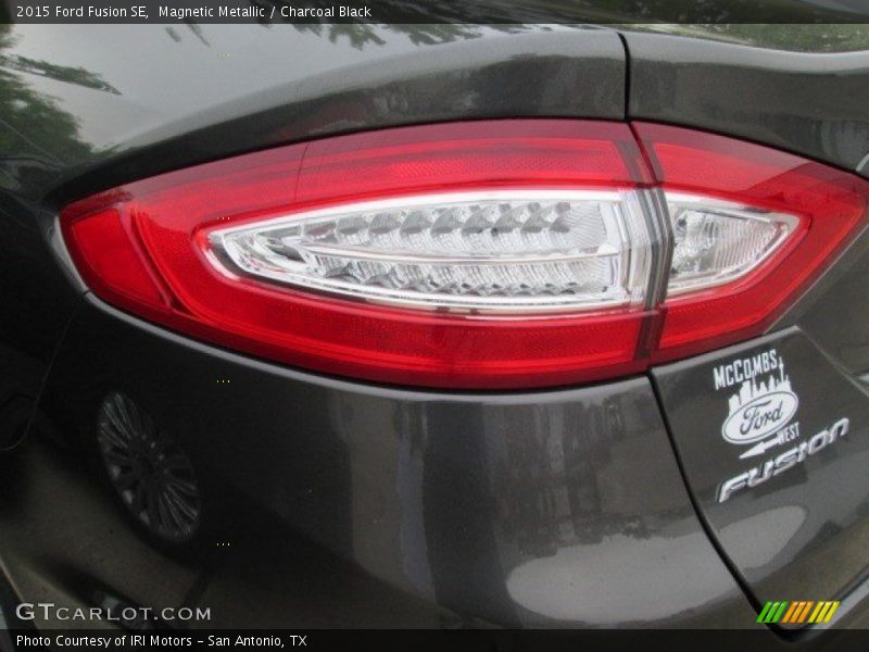 Magnetic Metallic / Charcoal Black 2015 Ford Fusion SE