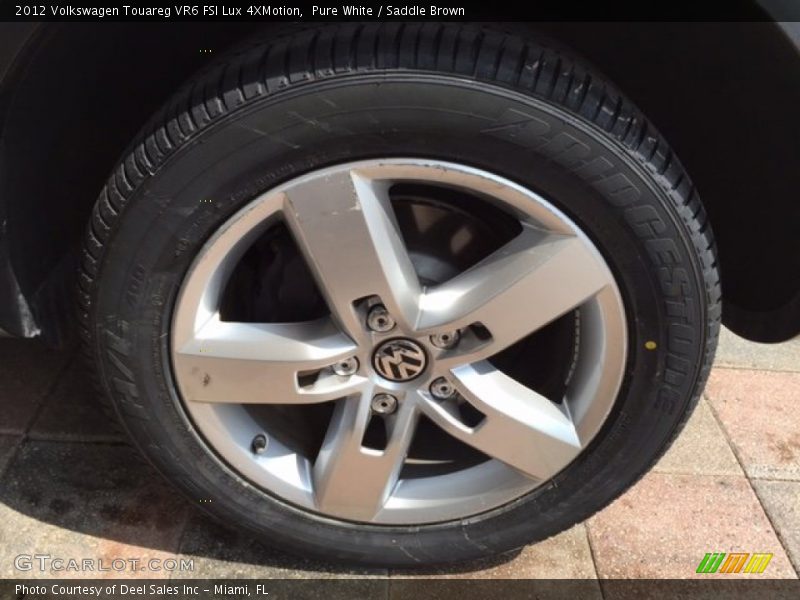Pure White / Saddle Brown 2012 Volkswagen Touareg VR6 FSI Lux 4XMotion