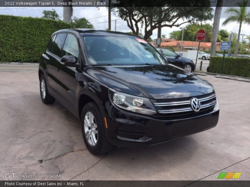 Deep Black Metallic / Black 2012 Volkswagen Tiguan S