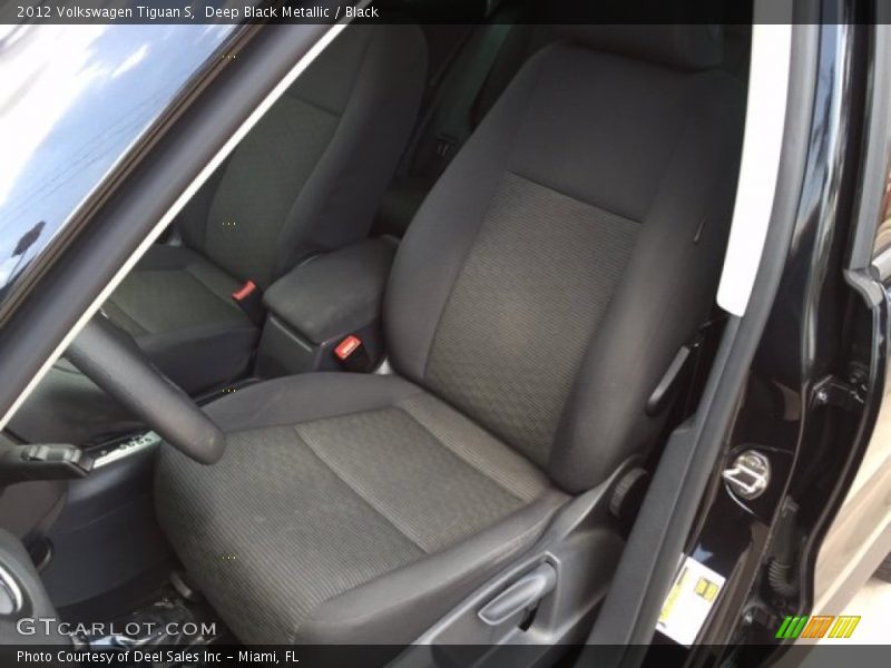 Deep Black Metallic / Black 2012 Volkswagen Tiguan S