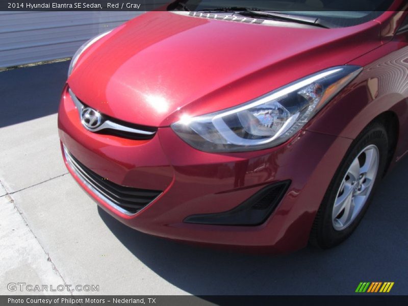 Red / Gray 2014 Hyundai Elantra SE Sedan
