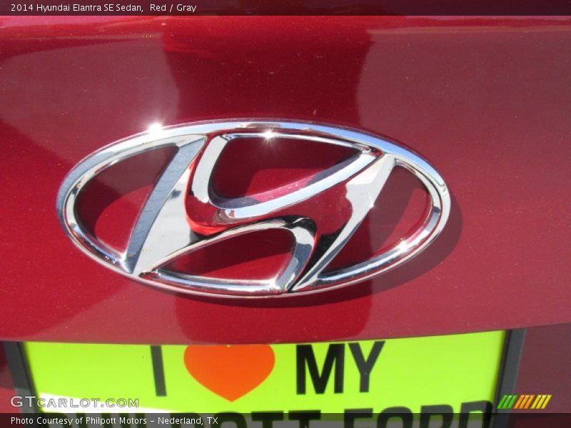 Red / Gray 2014 Hyundai Elantra SE Sedan