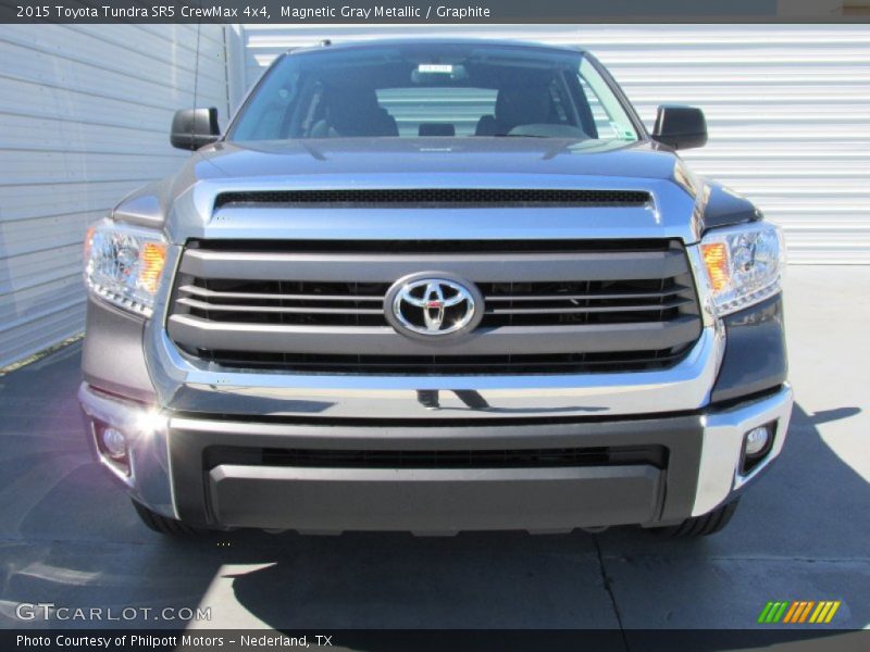 Magnetic Gray Metallic / Graphite 2015 Toyota Tundra SR5 CrewMax 4x4