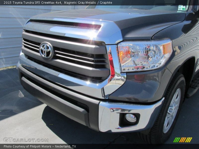 Magnetic Gray Metallic / Graphite 2015 Toyota Tundra SR5 CrewMax 4x4
