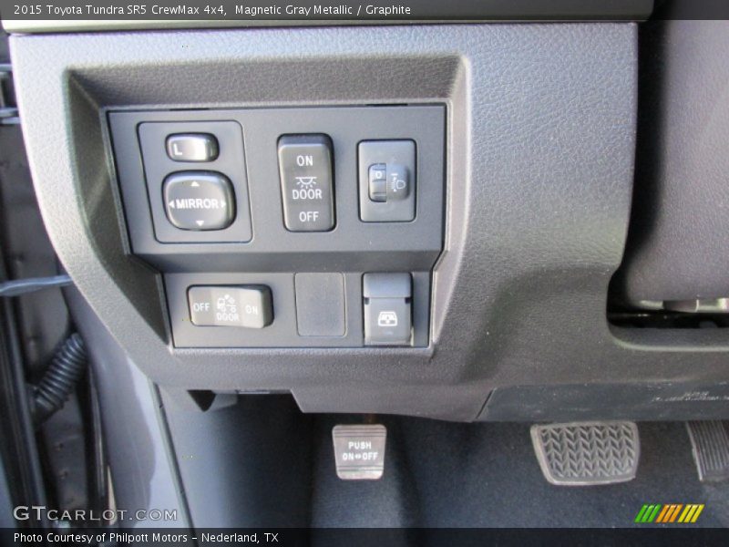 Magnetic Gray Metallic / Graphite 2015 Toyota Tundra SR5 CrewMax 4x4