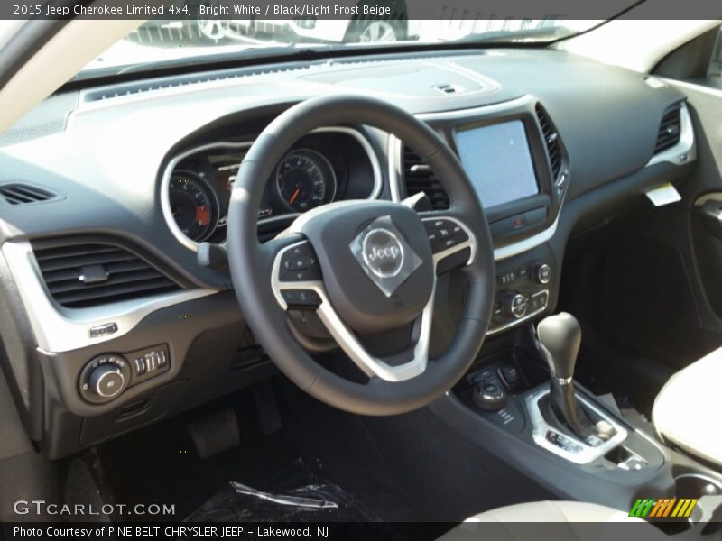 Bright White / Black/Light Frost Beige 2015 Jeep Cherokee Limited 4x4