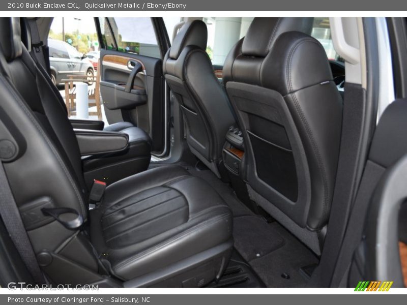 Quicksilver Metallic / Ebony/Ebony 2010 Buick Enclave CXL