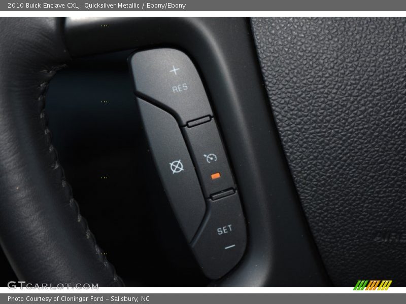 Quicksilver Metallic / Ebony/Ebony 2010 Buick Enclave CXL