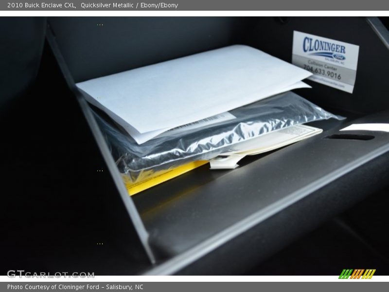 Quicksilver Metallic / Ebony/Ebony 2010 Buick Enclave CXL