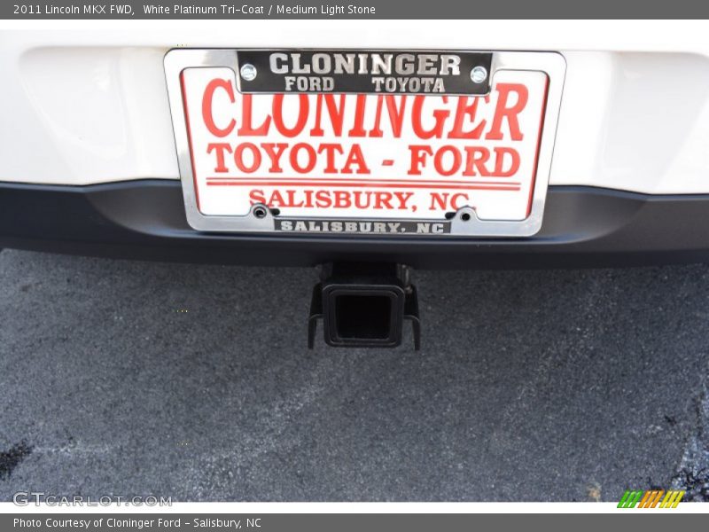 White Platinum Tri-Coat / Medium Light Stone 2011 Lincoln MKX FWD