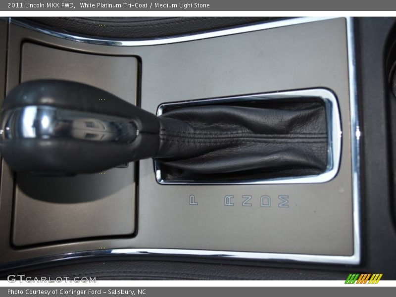 White Platinum Tri-Coat / Medium Light Stone 2011 Lincoln MKX FWD