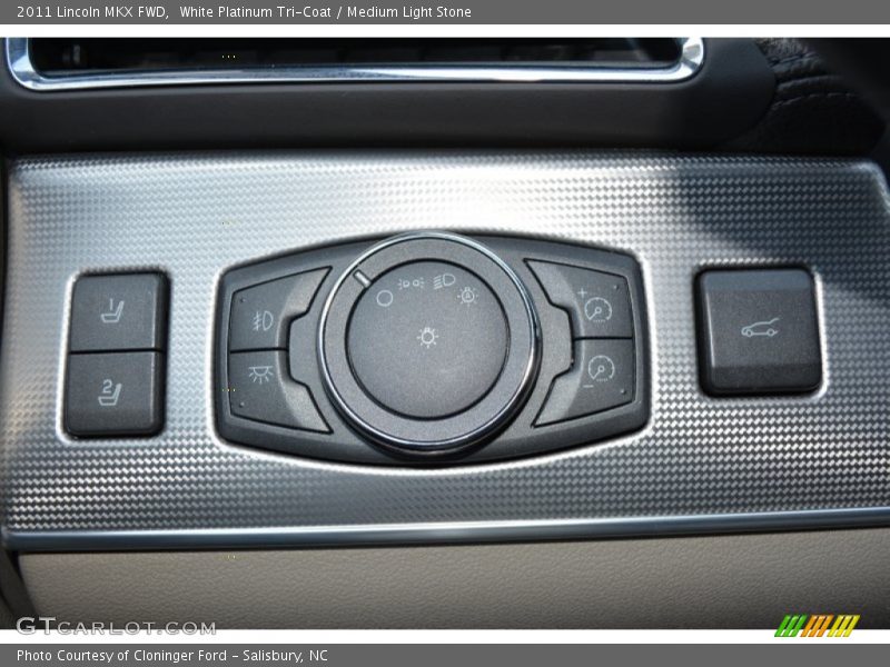 White Platinum Tri-Coat / Medium Light Stone 2011 Lincoln MKX FWD