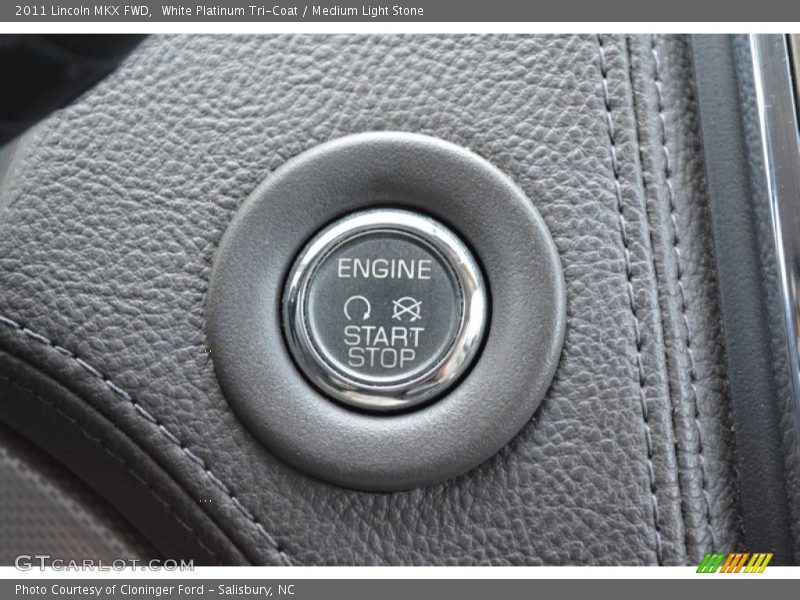 White Platinum Tri-Coat / Medium Light Stone 2011 Lincoln MKX FWD