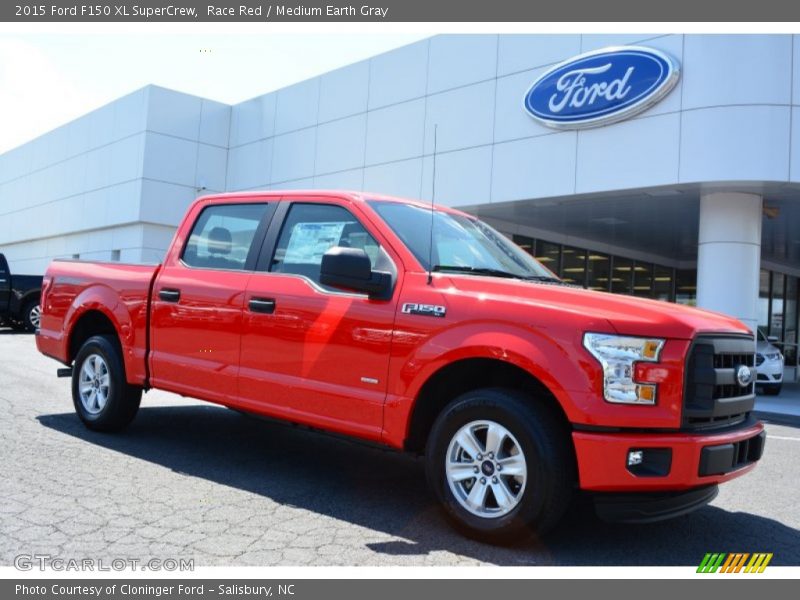 Front 3/4 View of 2015 F150 XL SuperCrew