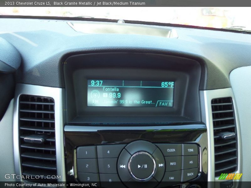 Black Granite Metallic / Jet Black/Medium Titanium 2013 Chevrolet Cruze LS
