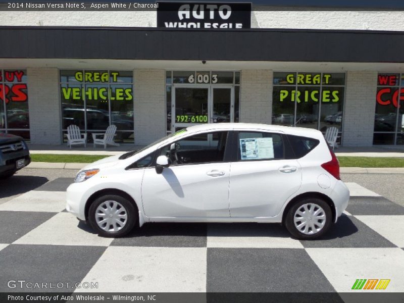 Aspen White / Charcoal 2014 Nissan Versa Note S