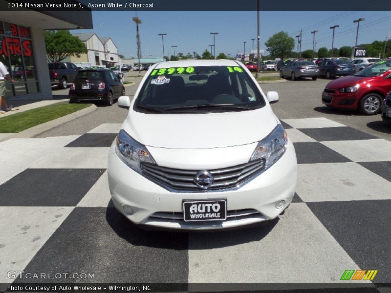Aspen White / Charcoal 2014 Nissan Versa Note S