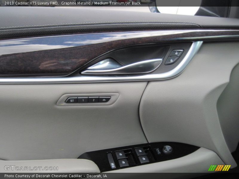 Graphite Metallic / Medium Titanium/Jet Black 2013 Cadillac XTS Luxury FWD