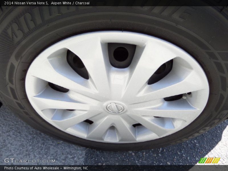 Aspen White / Charcoal 2014 Nissan Versa Note S