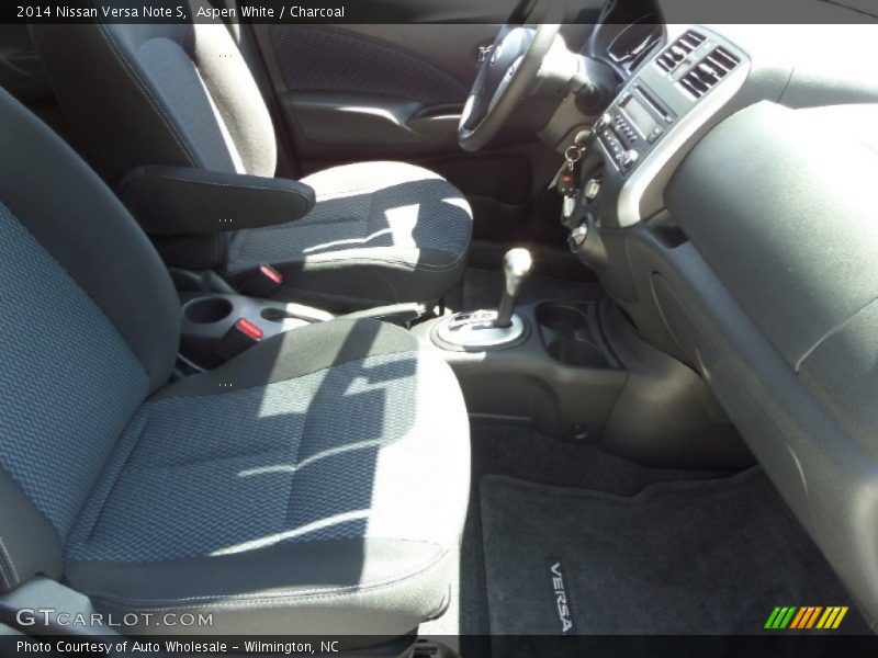 Aspen White / Charcoal 2014 Nissan Versa Note S
