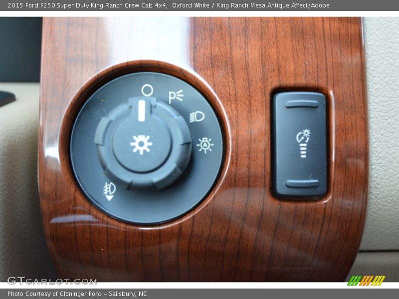 Oxford White / King Ranch Mesa Antique Affect/Adobe 2015 Ford F250 Super Duty King Ranch Crew Cab 4x4