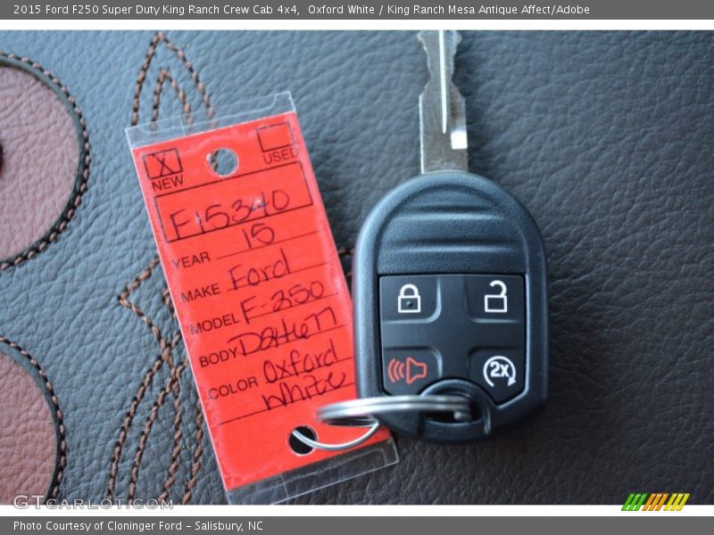 Oxford White / King Ranch Mesa Antique Affect/Adobe 2015 Ford F250 Super Duty King Ranch Crew Cab 4x4