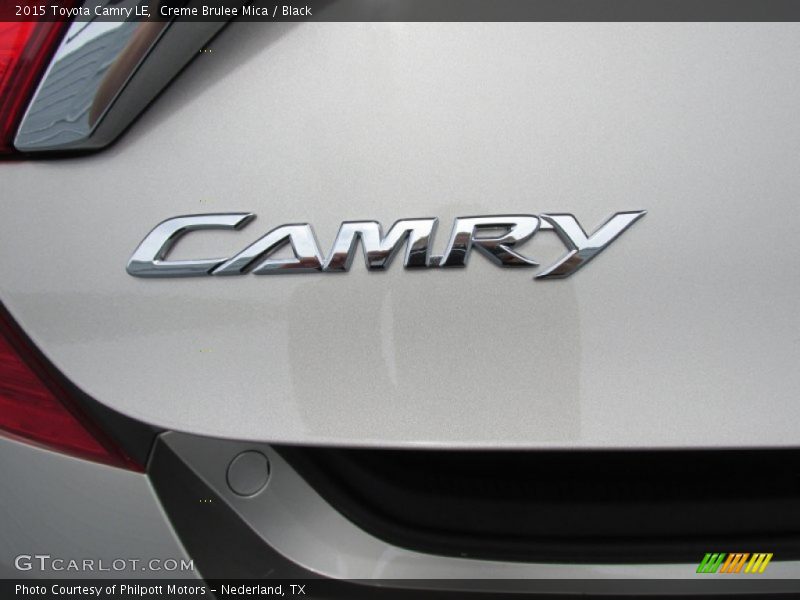 Creme Brulee Mica / Black 2015 Toyota Camry LE