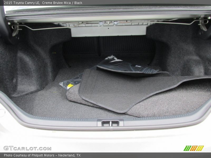 Creme Brulee Mica / Black 2015 Toyota Camry LE