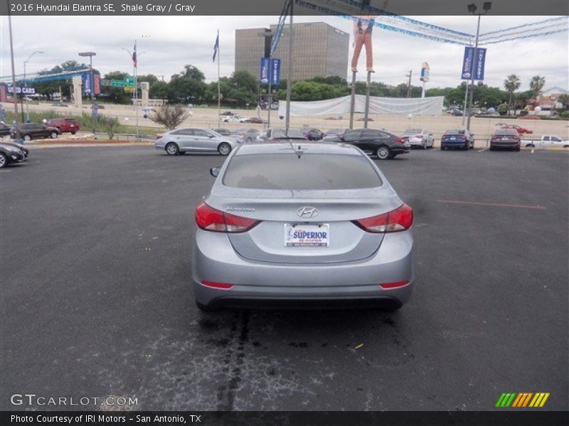 Shale Gray / Gray 2016 Hyundai Elantra SE