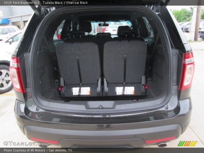 Tuxedo Black / Charcoal Black 2015 Ford Explorer XLT