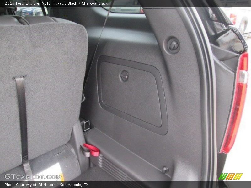 Tuxedo Black / Charcoal Black 2015 Ford Explorer XLT