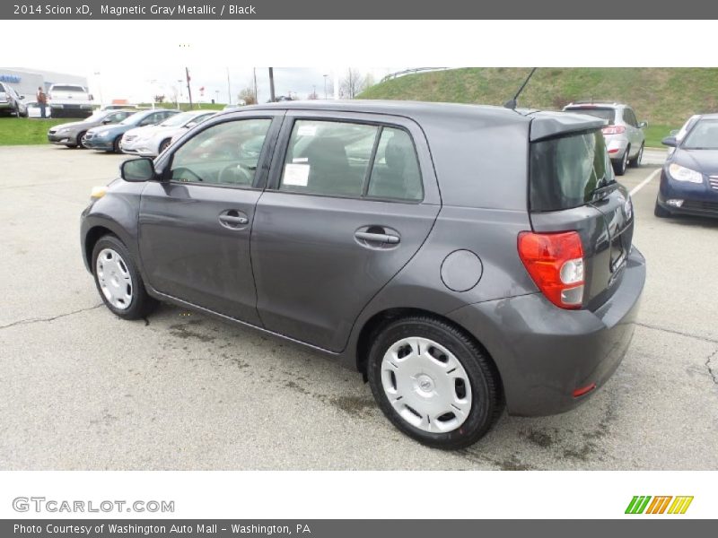 Magnetic Gray Metallic / Black 2014 Scion xD