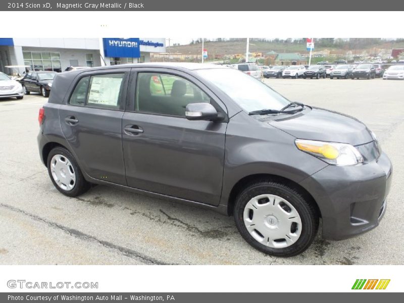 Magnetic Gray Metallic / Black 2014 Scion xD