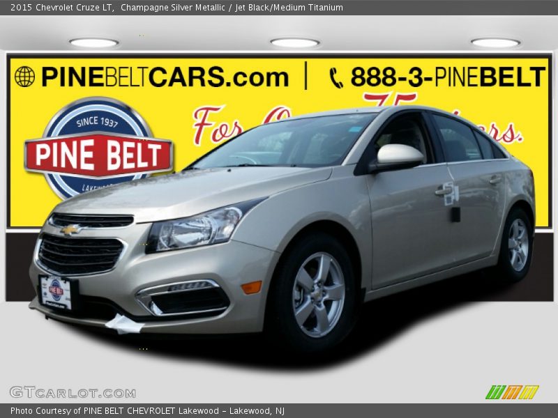 Champagne Silver Metallic / Jet Black/Medium Titanium 2015 Chevrolet Cruze LT